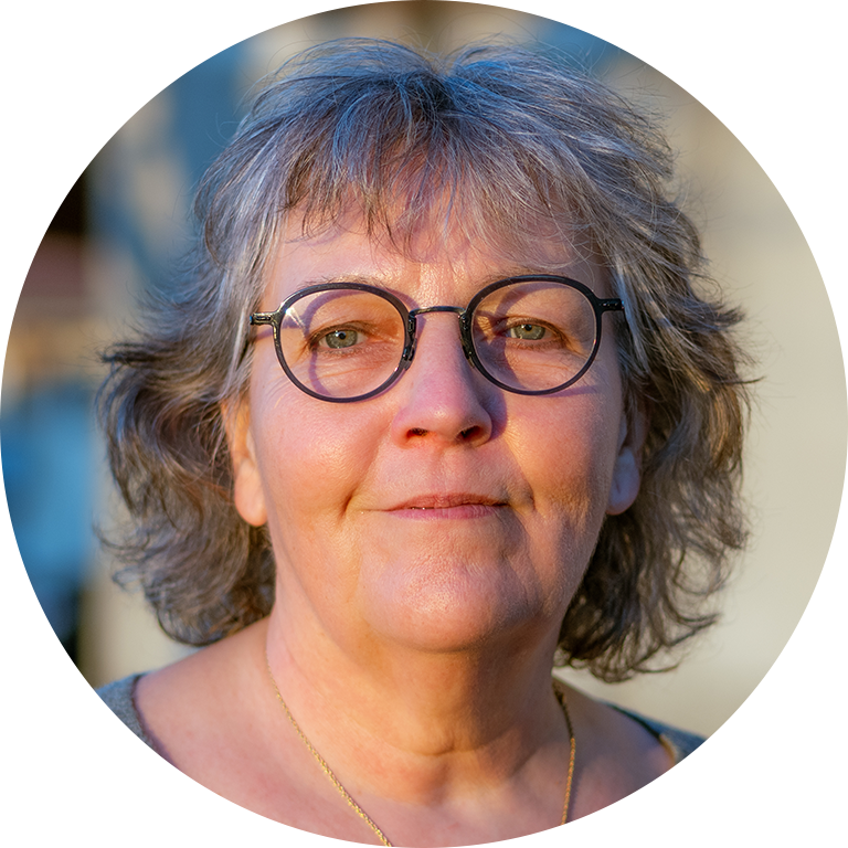 Portrait de MONIQUE PARIAT